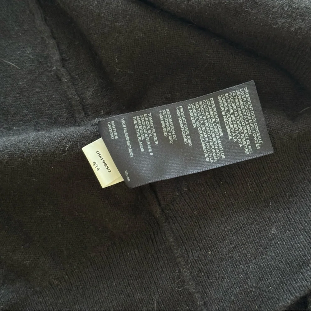 NWOT! Tommy Hilfiger Black 100% Cashmere Women's Cardigan, Size S - Picture 6 of 8
